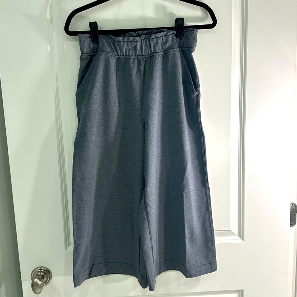 Lululemon cropped wide leg sweatpants